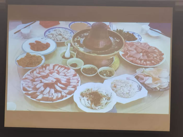 綿陽中旅行假日旅行社舉行胡楊林、南疆專列推薦會