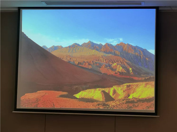 “金色胡楊 南疆盛景”秋攝漫旅行空調(diào)專列13日游